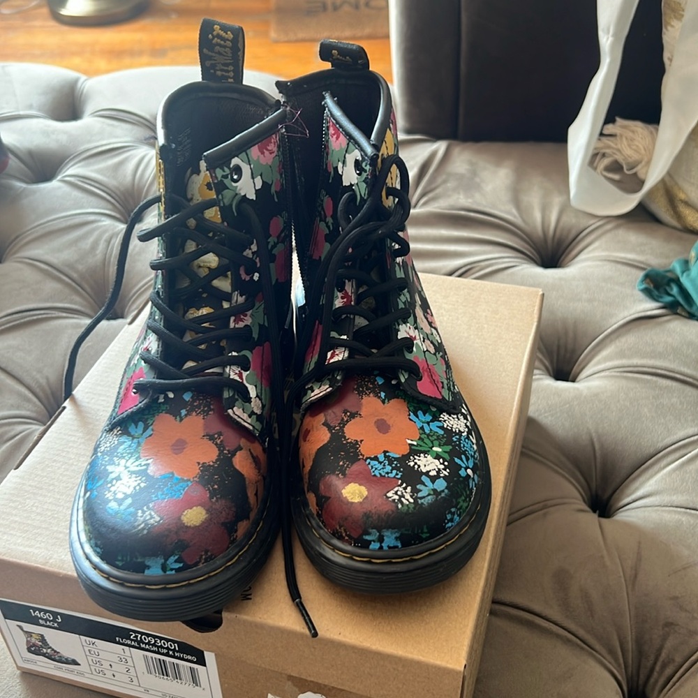 Kids Dr Martens